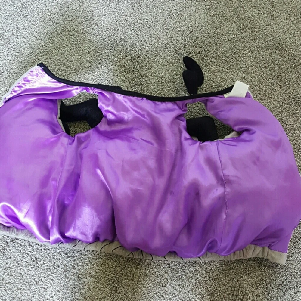 no brand costume girl